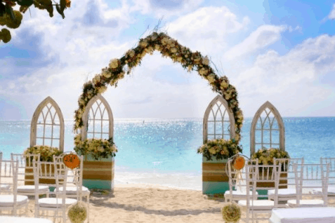Jason & Courtney Wedding in Cayman Islands on Seven Mile Beach Featured on The Knot